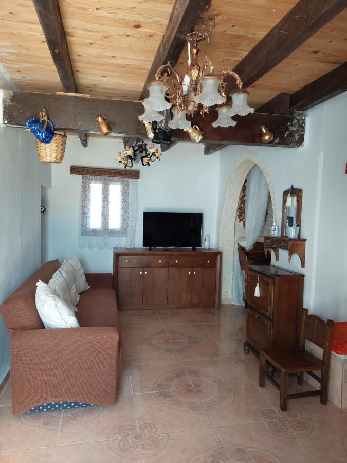 Menetaí Lakena Traditional House מראה חיצוני תמונה